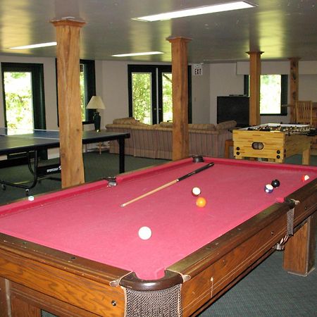 Highland Lake Inn & Resort - Flat Rock Dış mekan fotoğraf