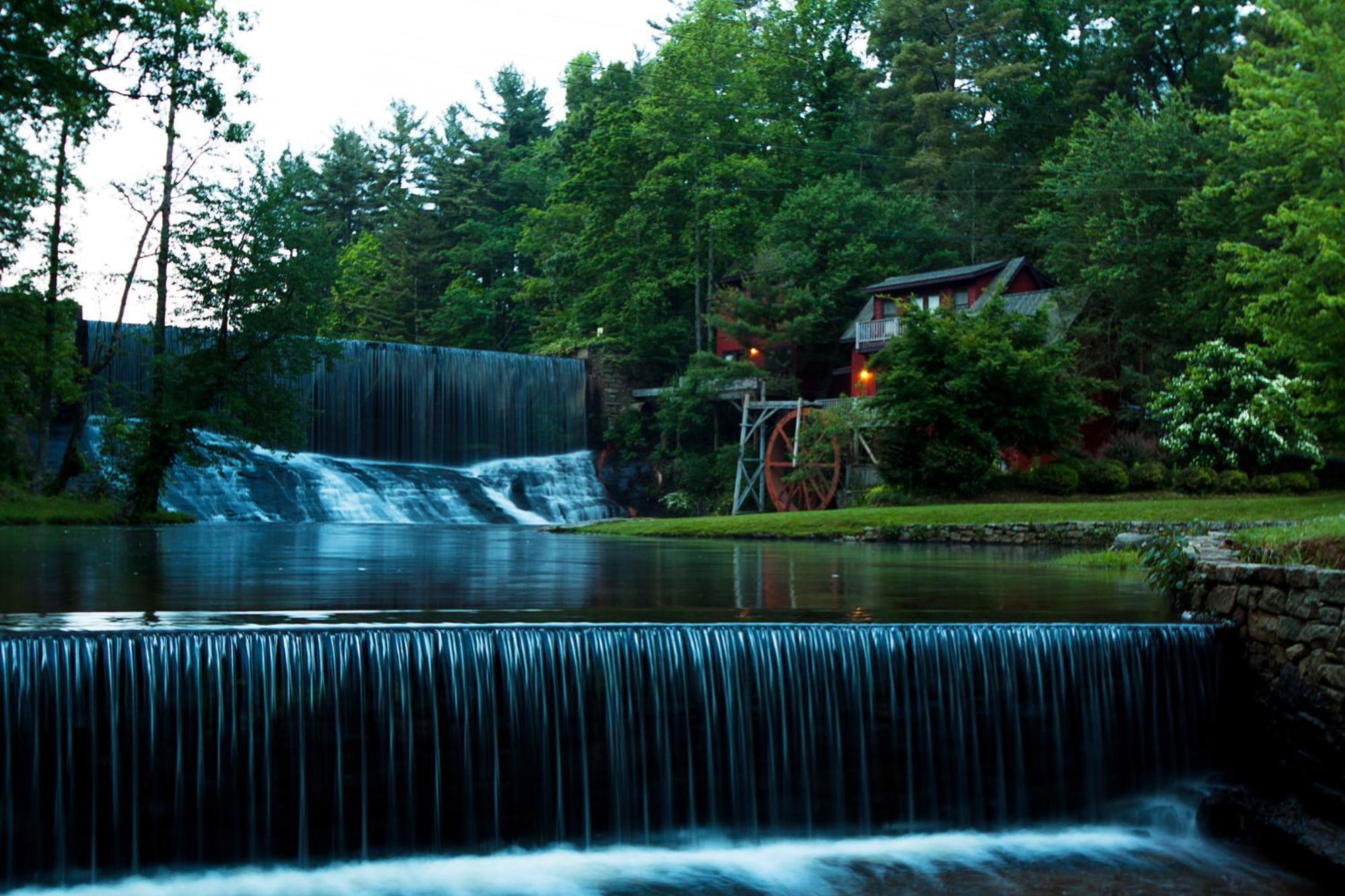 Highland Lake Inn & Resort - Flat Rock Dış mekan fotoğraf