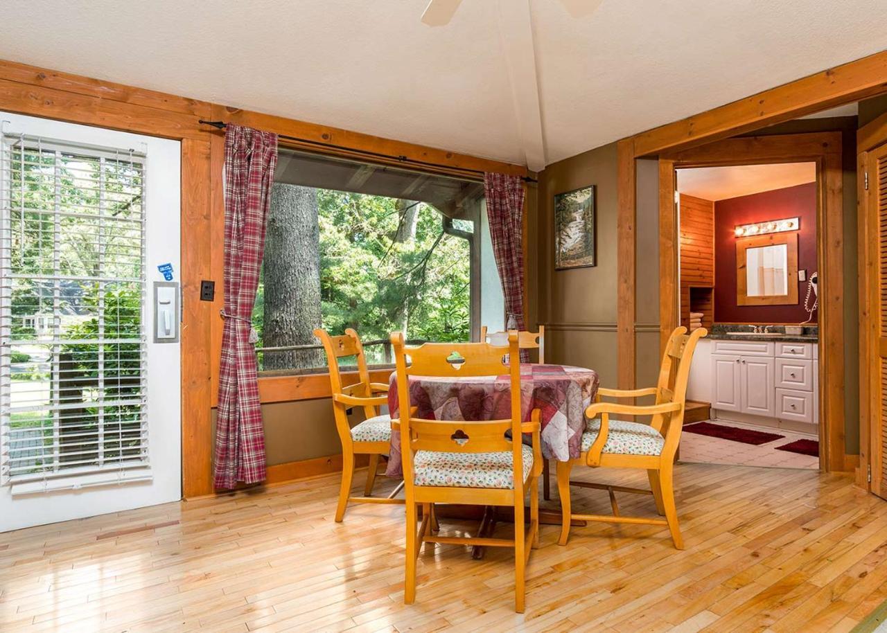 Highland Lake Inn & Resort - Flat Rock Dış mekan fotoğraf